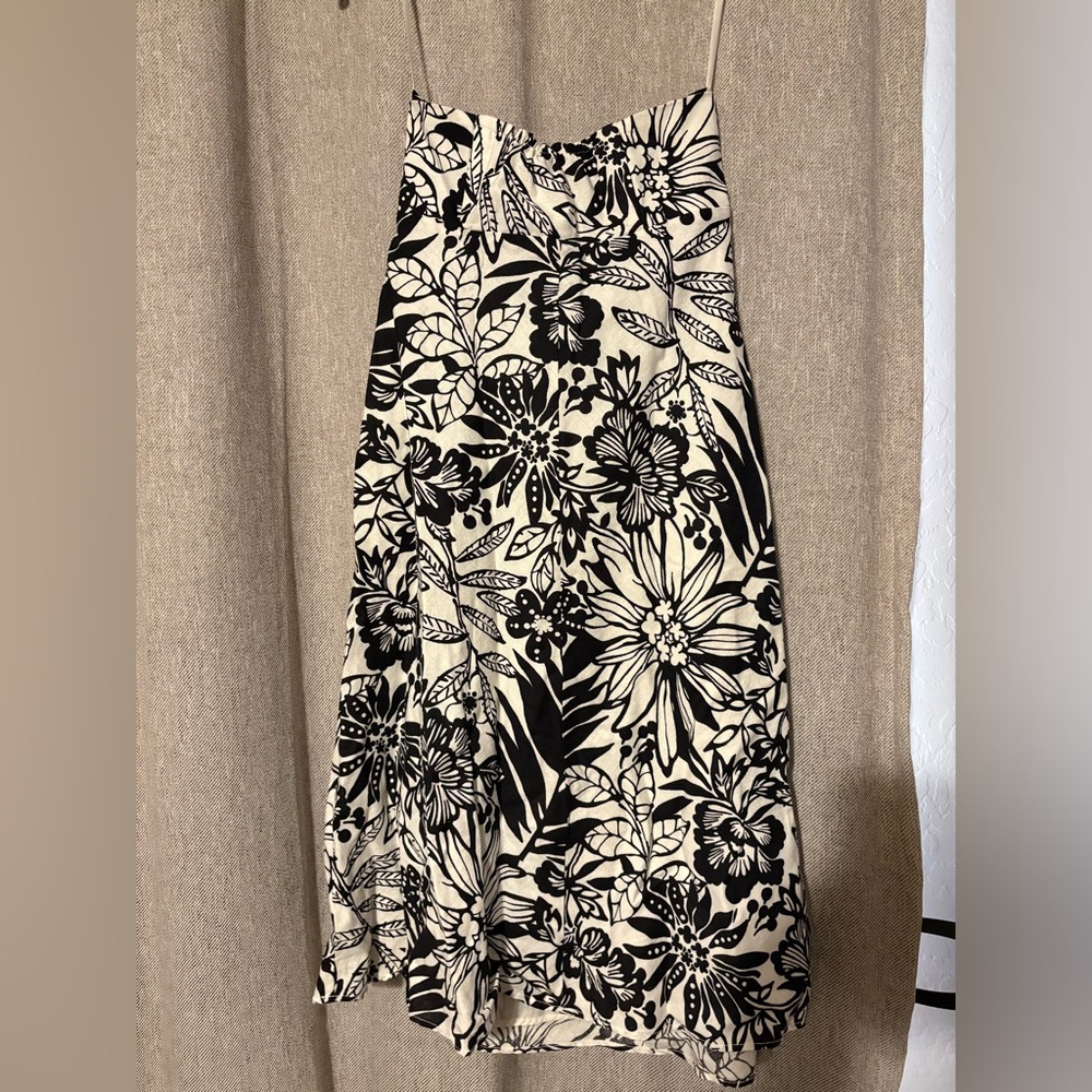 GAP Strapless Black and White Floral Linen Dress - Picture 3 of 5